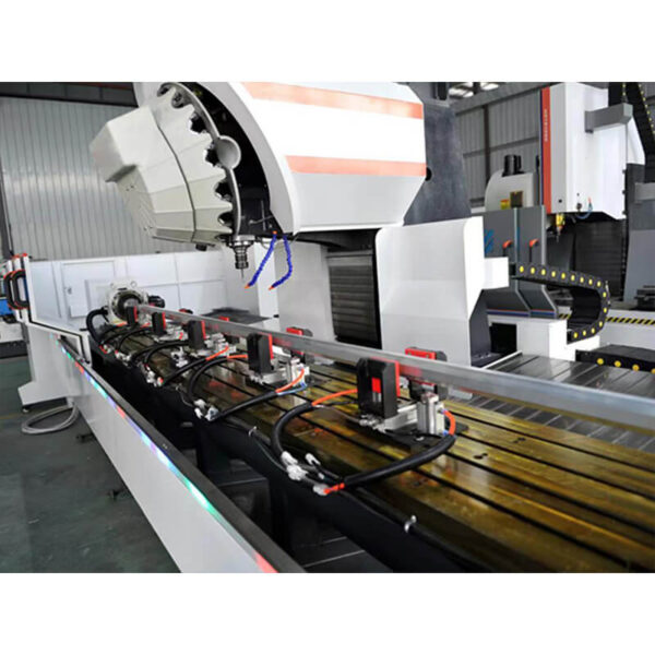Close Up Of Aluminum Profile 3 Axis CNC Machining Center Spindle And Linear Guide Rail For Accurate Profile Machining